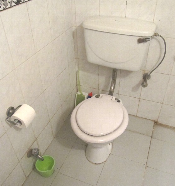 インド 式 トイレ