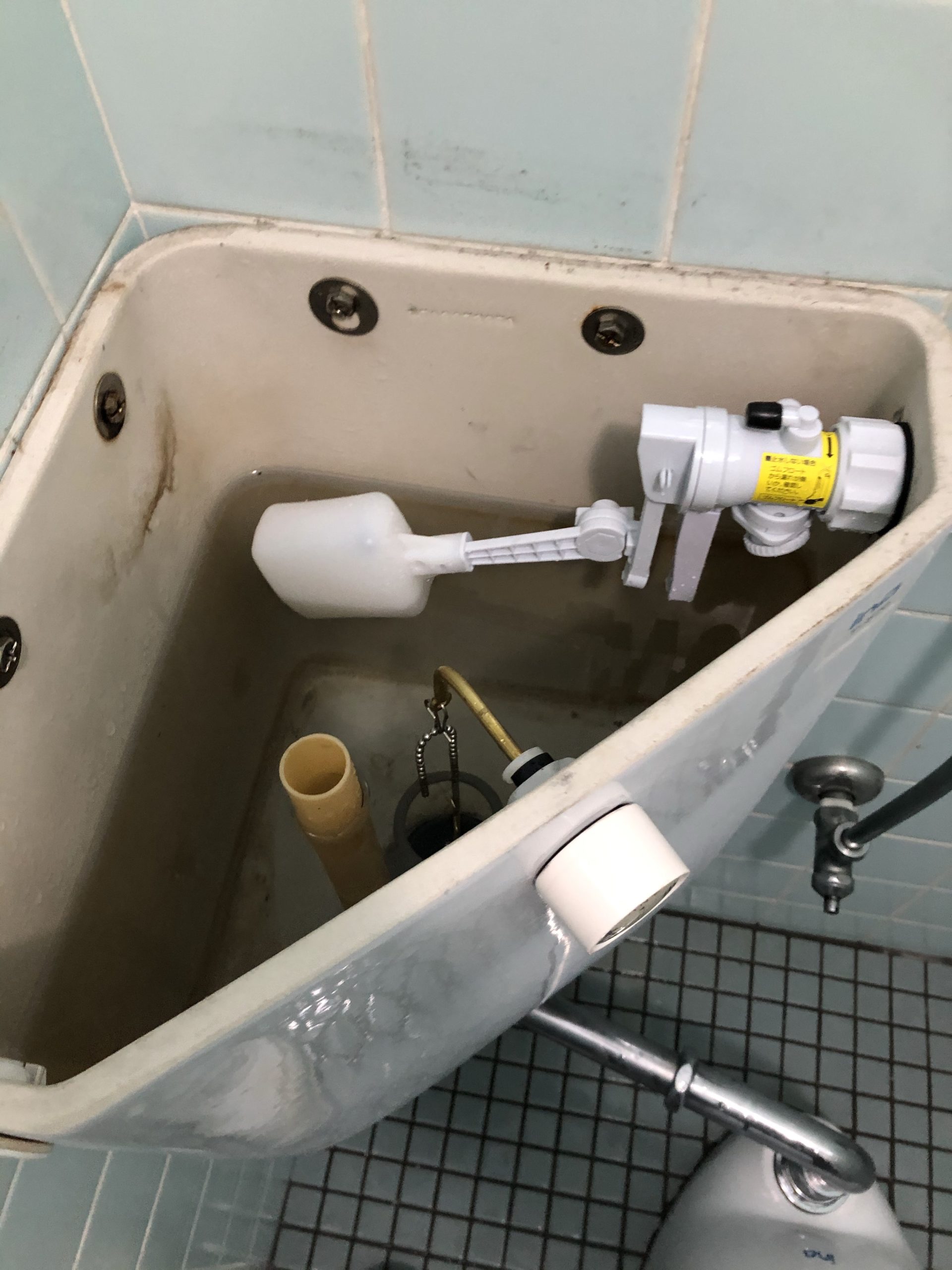 トイレ 水漏れ タンク