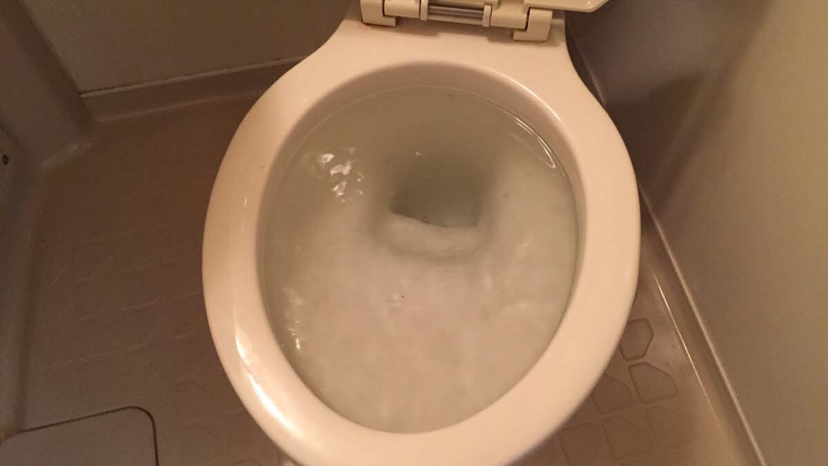 トイレ 流れが悪い ゴボゴボ
