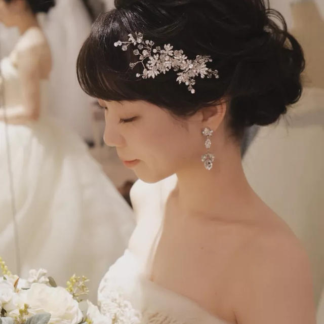 結婚 式 髪型 花嫁 ティアラ